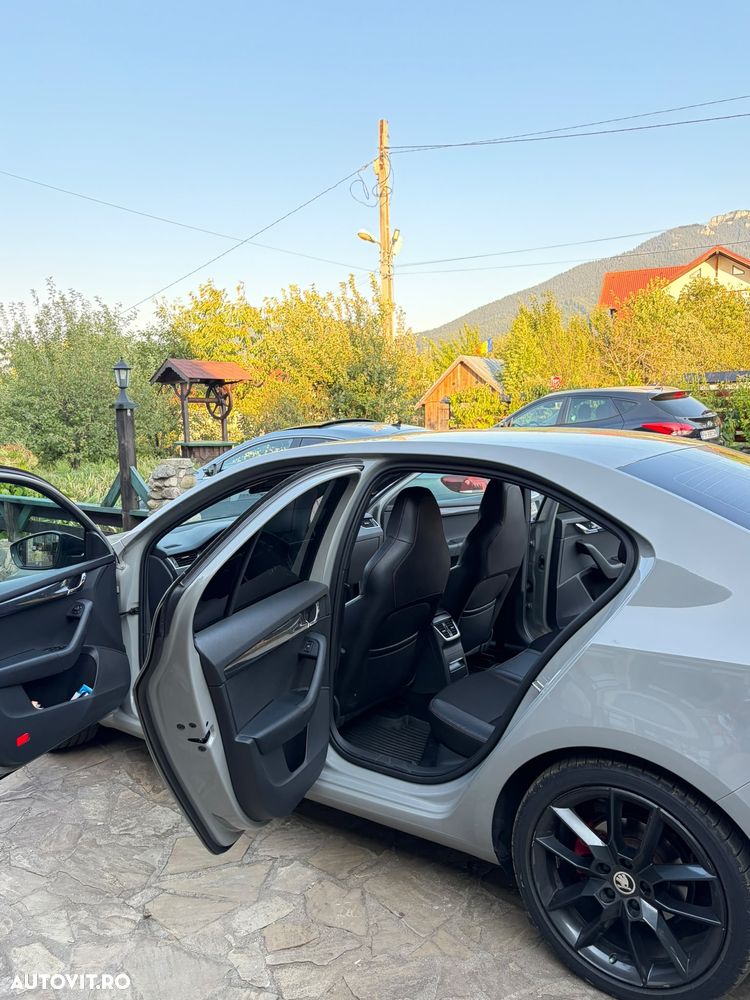 Skoda Octavia 2.0 TDI RS - 5