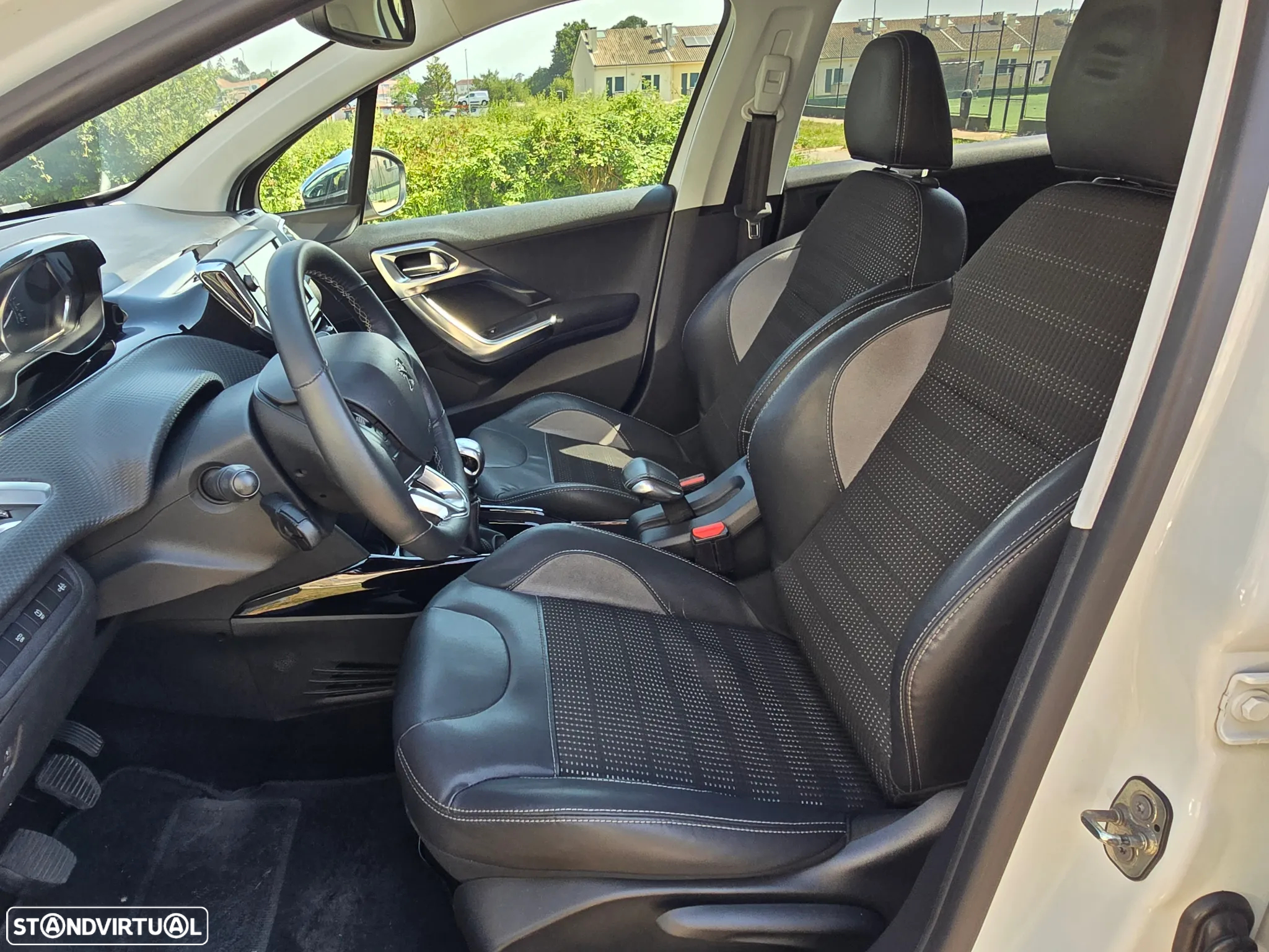 Peugeot 2008 1.6 BlueHDi Allure - 7