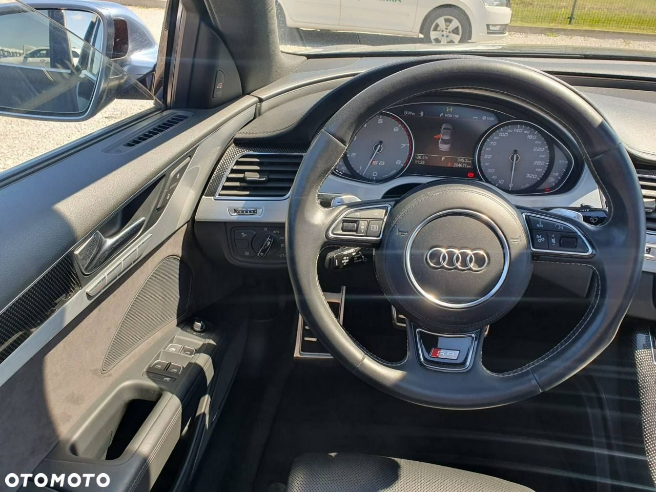 Audi A8 - 23