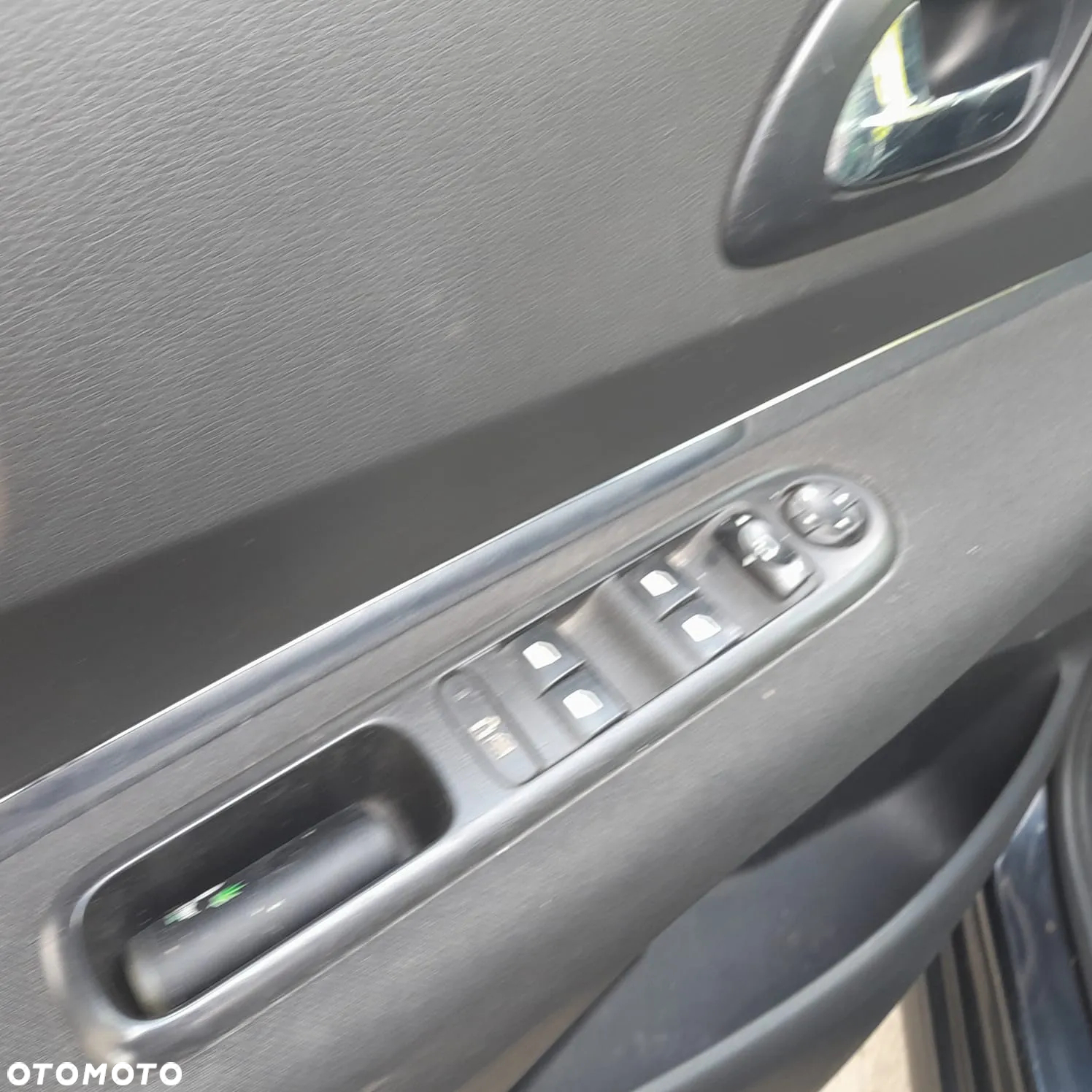 Peugeot 3008 1.6 HDi Trendy - 9