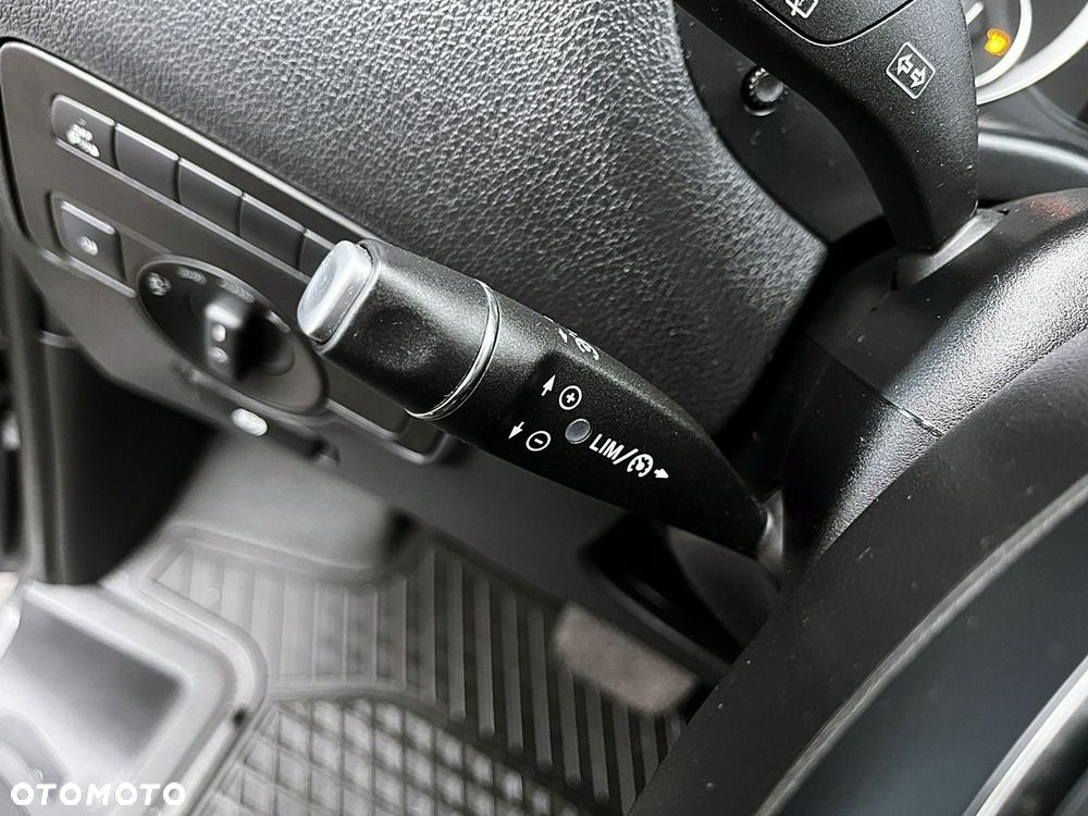 Mercedes-Benz Vito - 23