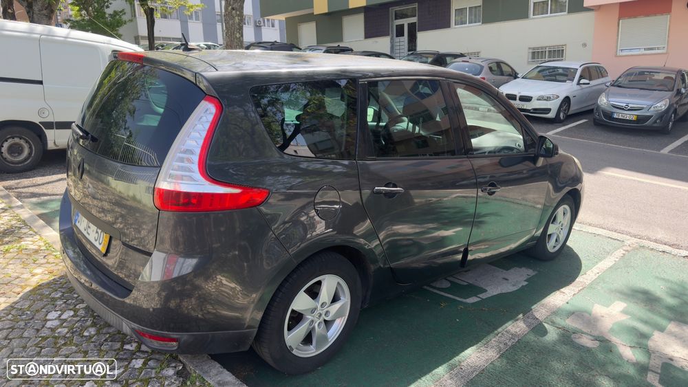 Renault Grand Scénic 1.5 dCi Luxe 7L - 3