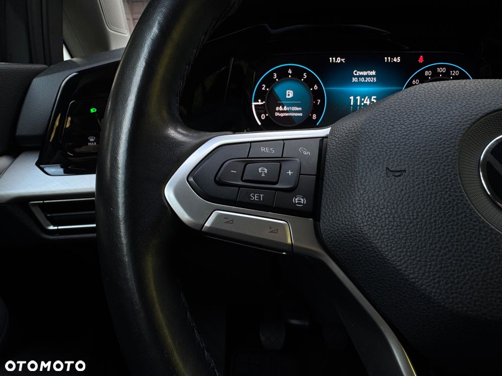 Volkswagen Golf VIII 1.5 TSI EVO Life - 25