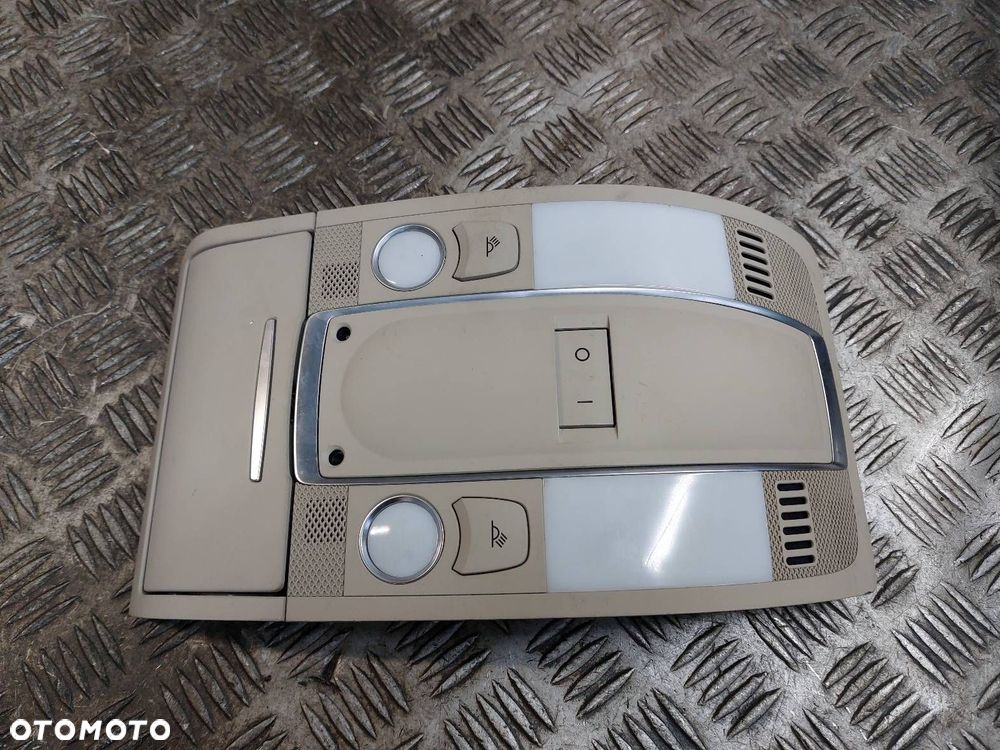 LAMPKA PODSUFITKI AUDI A6 C6 4F0947135BP 4F0951177 - 2