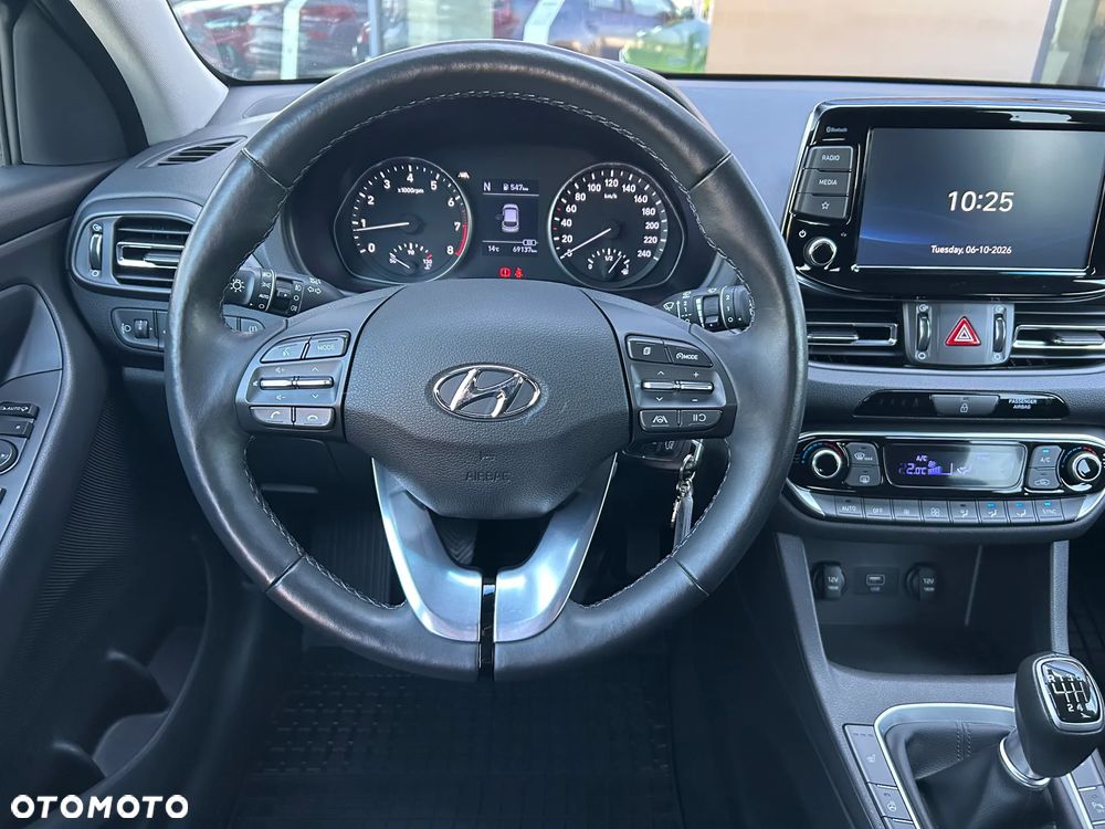 Hyundai i30 1.5 T-GDI 48V Smart - 16