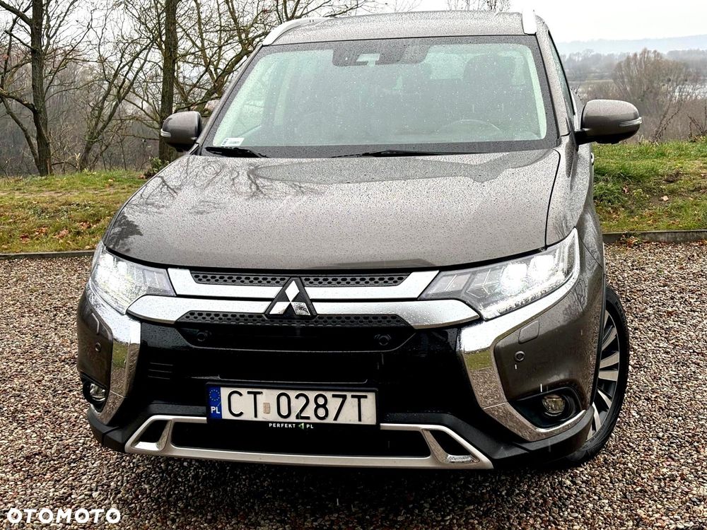 Mitsubishi Outlander 2.0 Intense + Navi 4WD CVT - 2