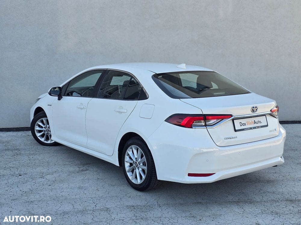 Toyota Corolla - 4