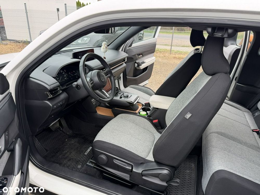 Mazda MX-30 - 5