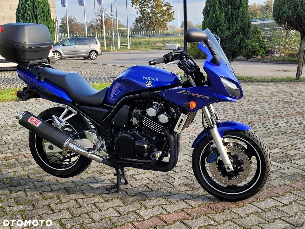 Yamaha FZS - 16