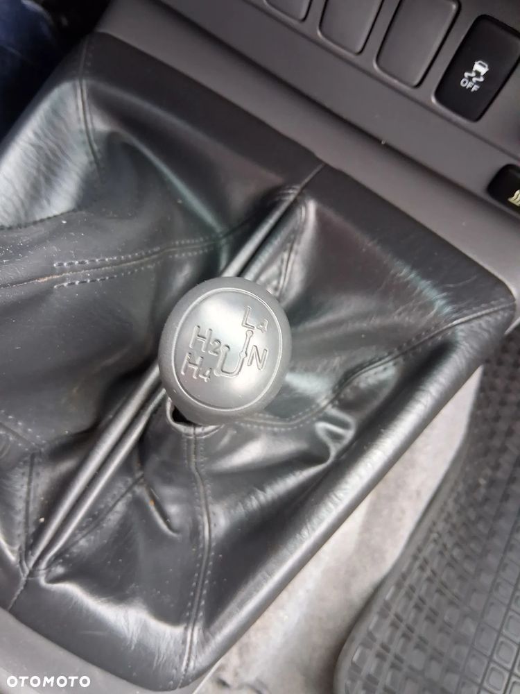 Toyota Hilux 3.0 D-4D SR5 - 20