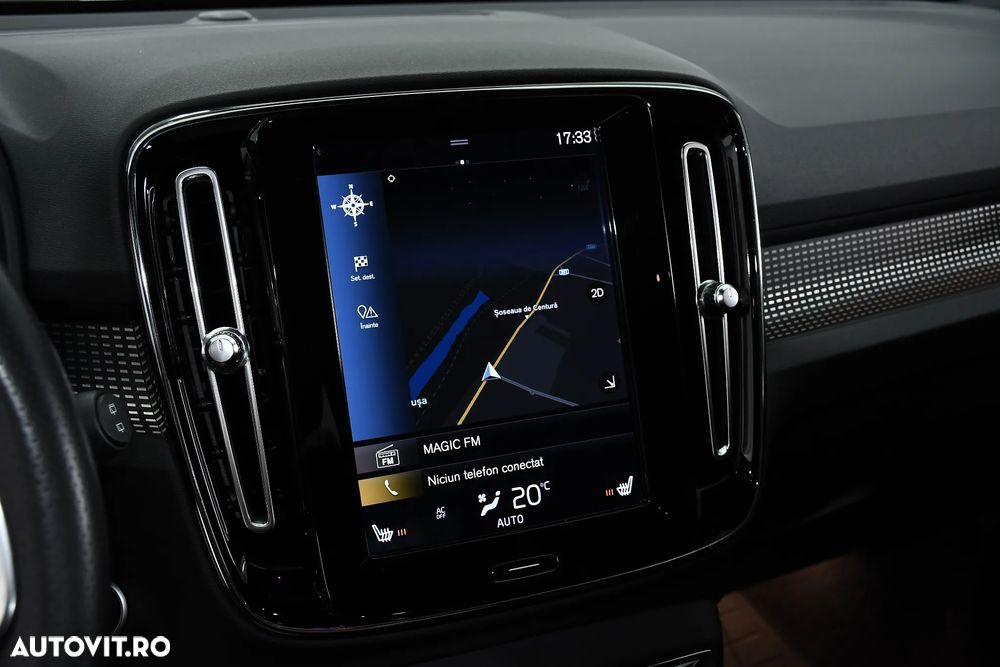 Volvo XC 40 D4 AWD Geartronic R-Design - 33
