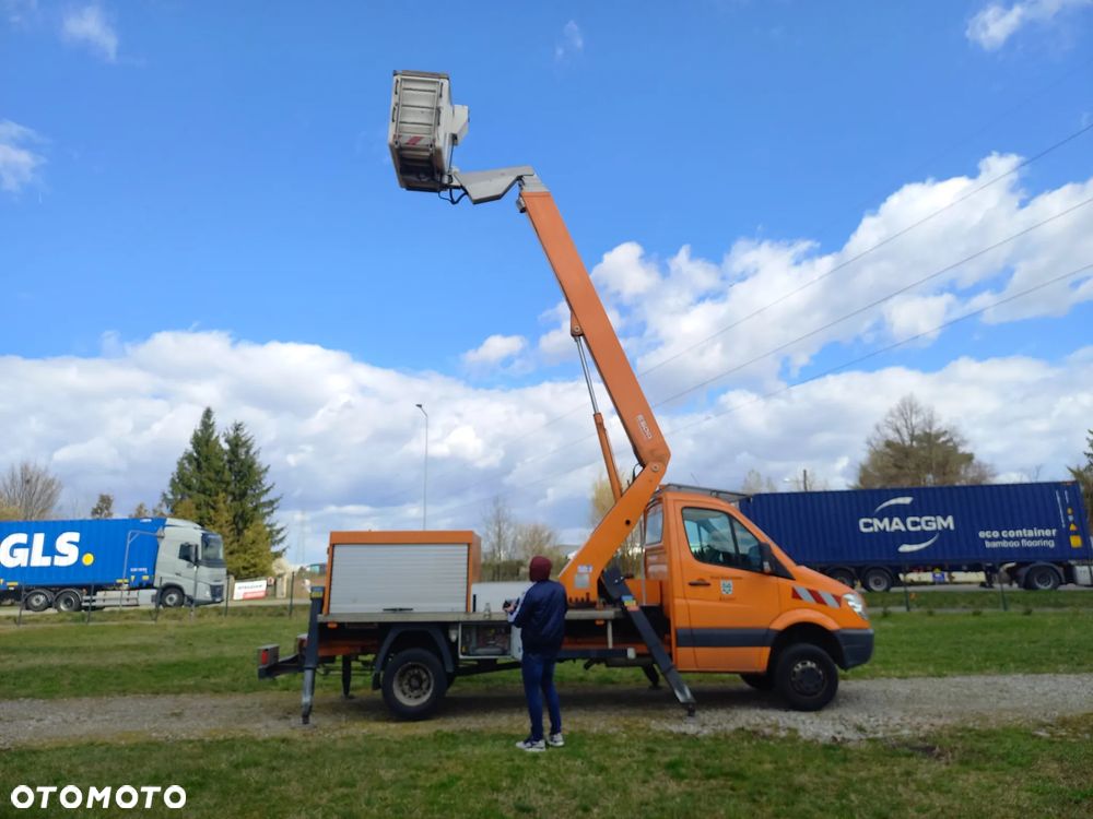 Mercedes-Benz SPRINTER - 25