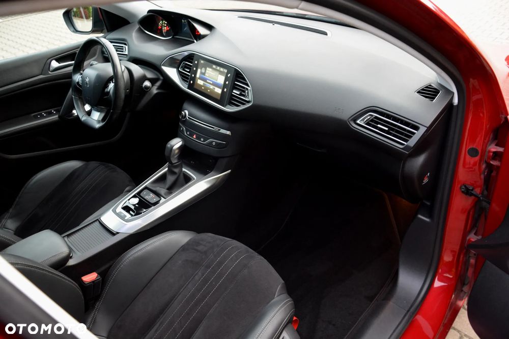 Peugeot 308 BlueHDi 150 EAT6 Stop & Start Allure - 29