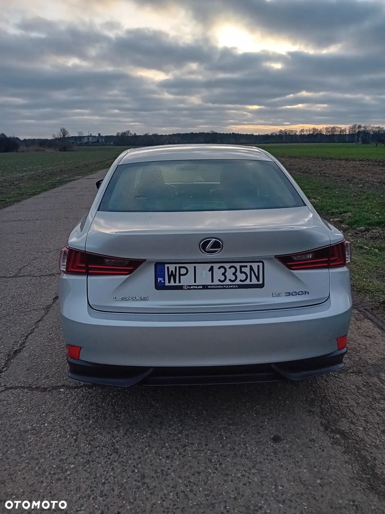 Lexus IS - 2