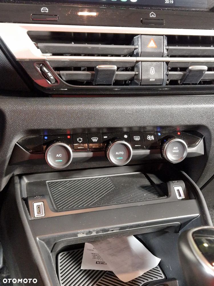 Citroën C4 1.2 PureTech C-Series S&S - 13