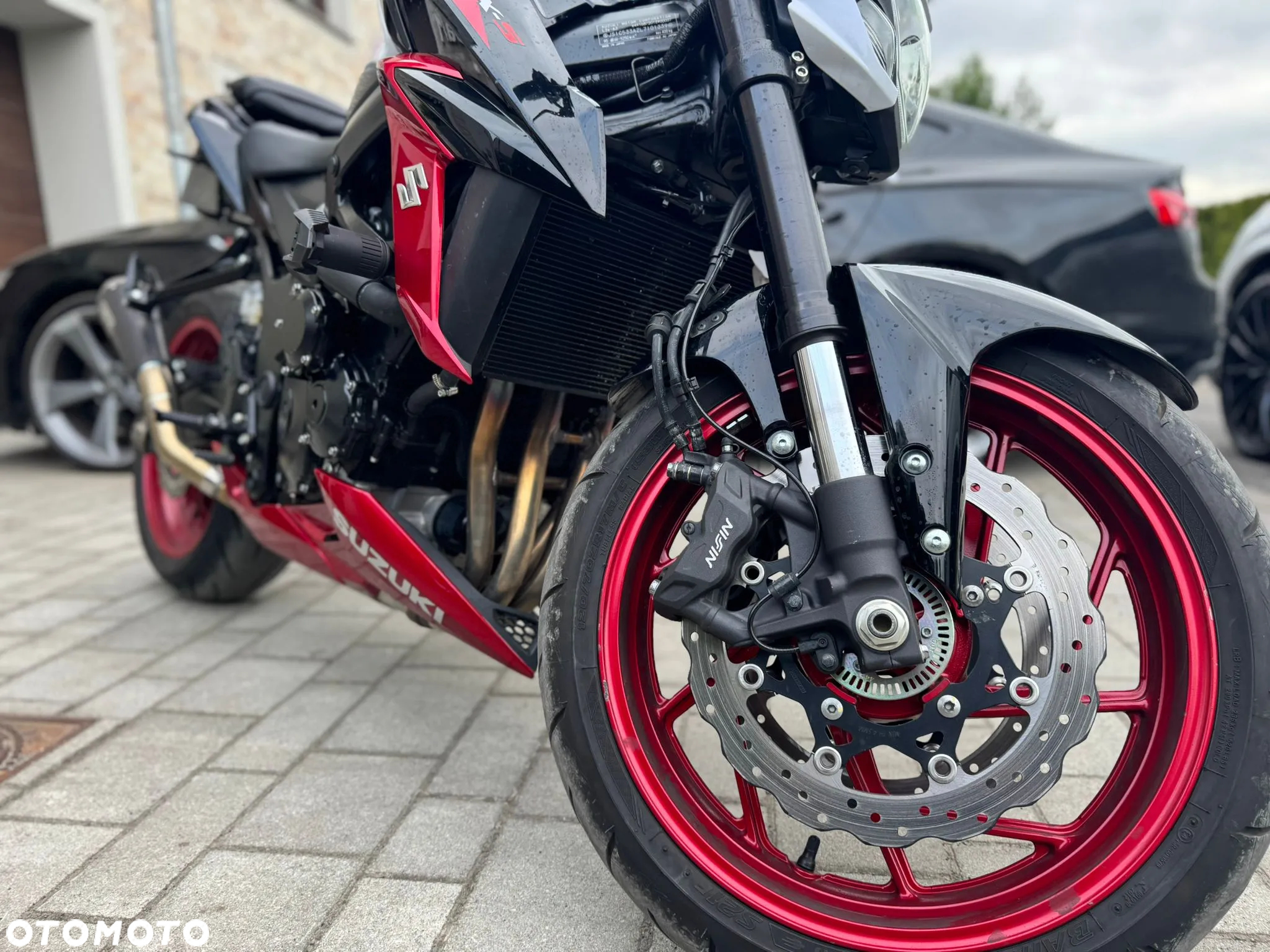 Suzuki GSX - 2