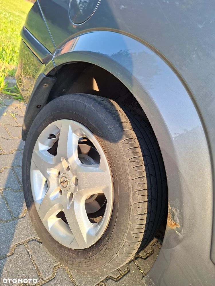Opel Astra 1.6 Cosmo - 7