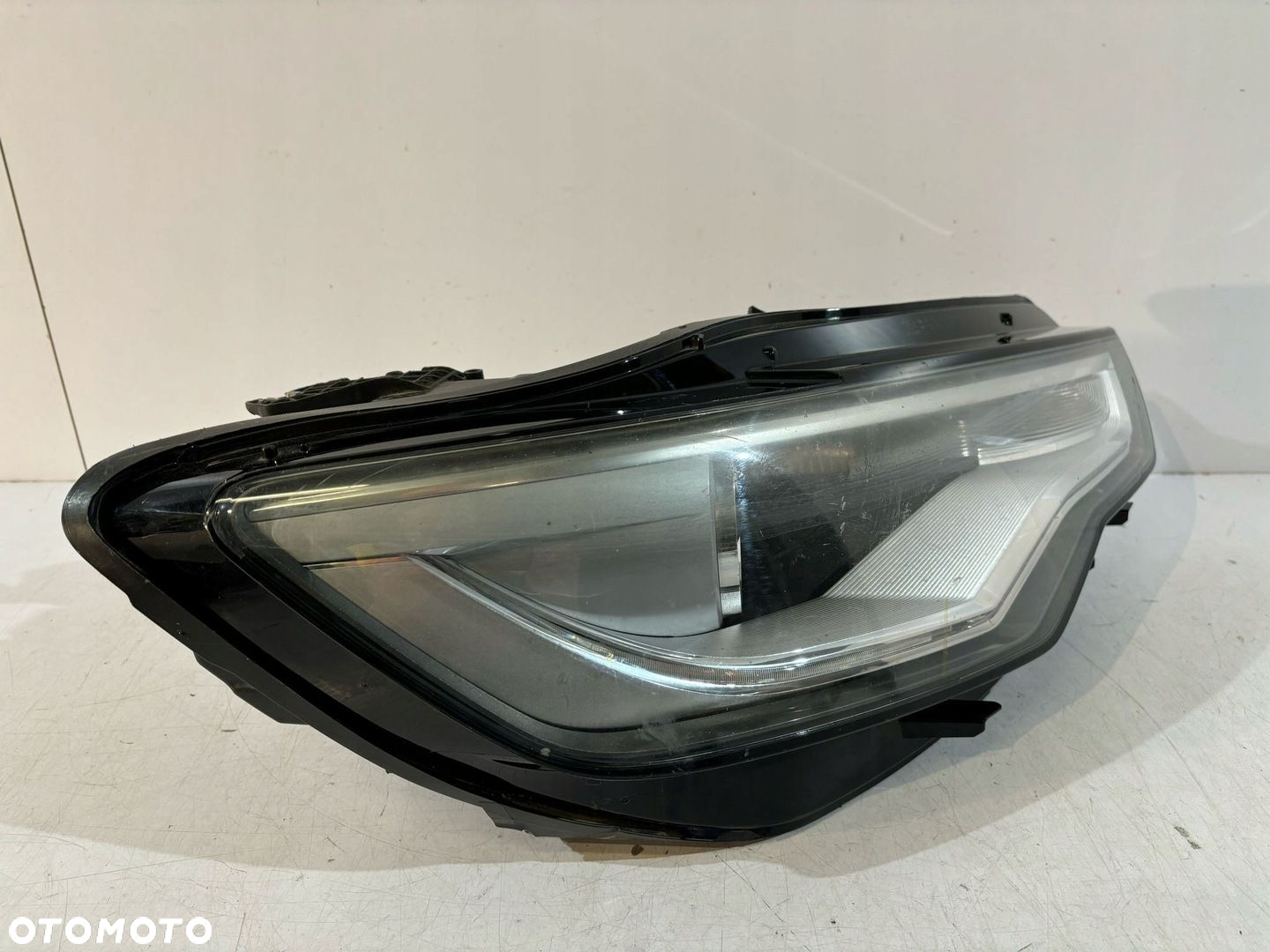 AUDI A6 C7 Lampa przednia Xenon Prawa - 17455 - 3