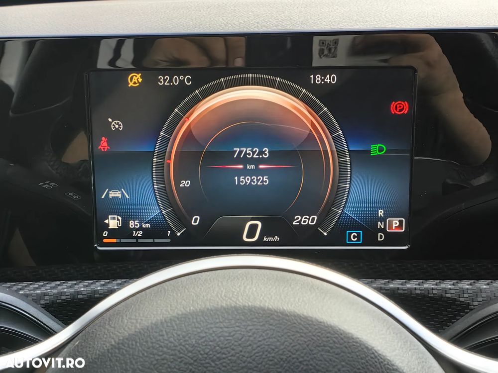 Mercedes-Benz A 180 d Sedan 8G-DCT - 25