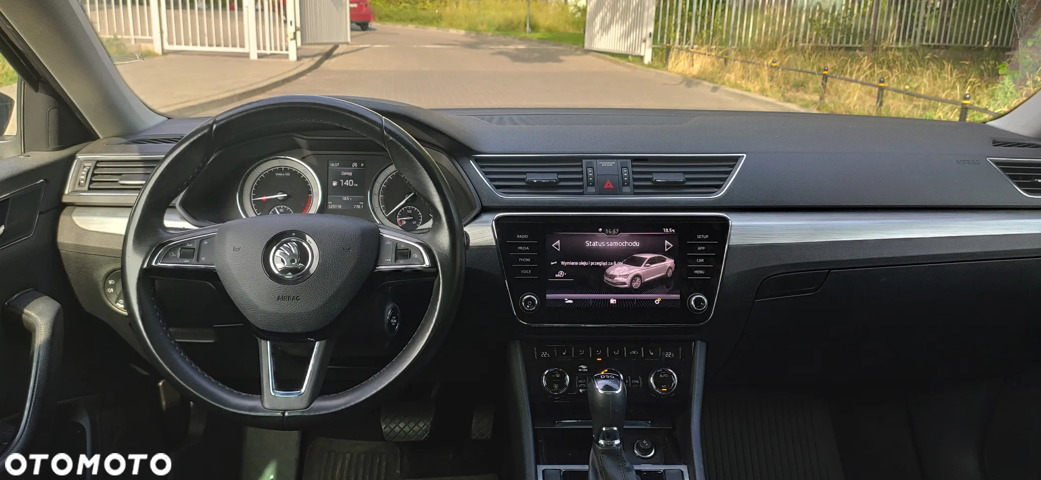 Skoda Superb 2.0 TDI SCR Ambition DSG - 9