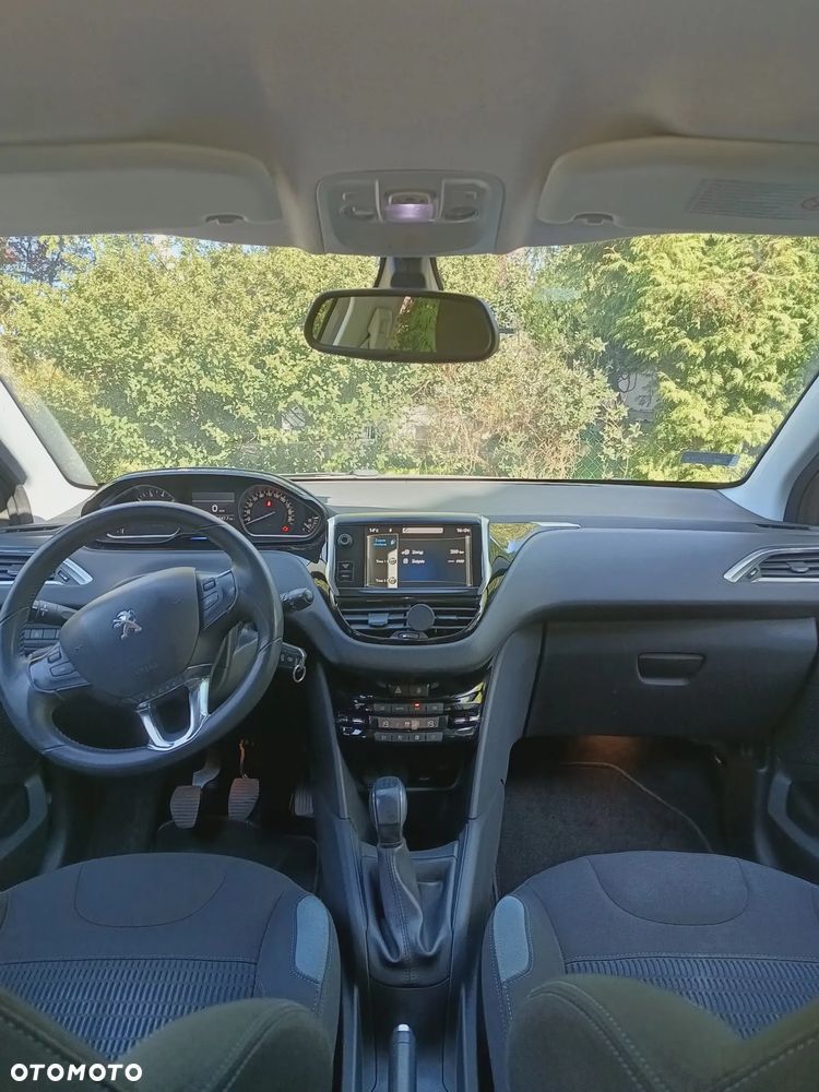 Peugeot 208 PureTech 82 Allure - 17
