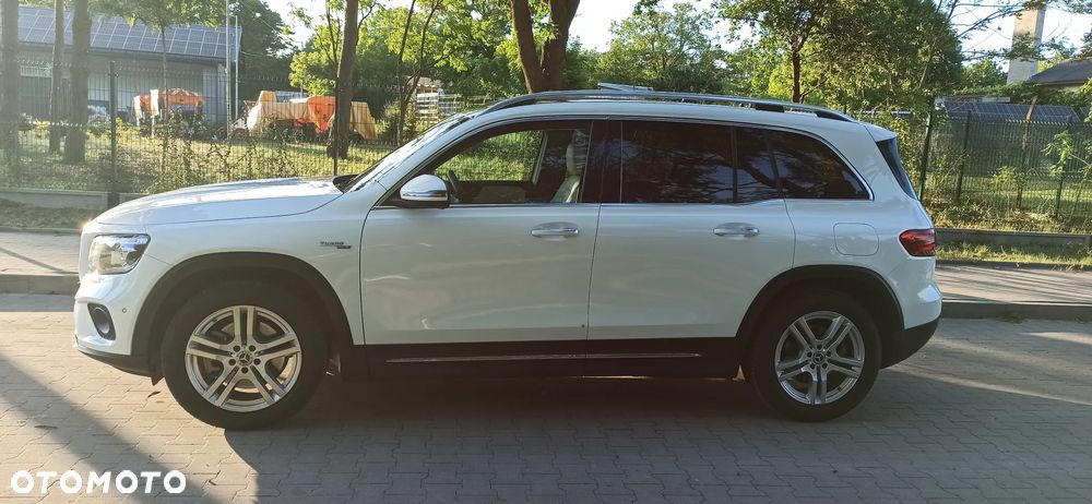 Mercedes-Benz GLB 250 4-Matic 8G-DCT - 4