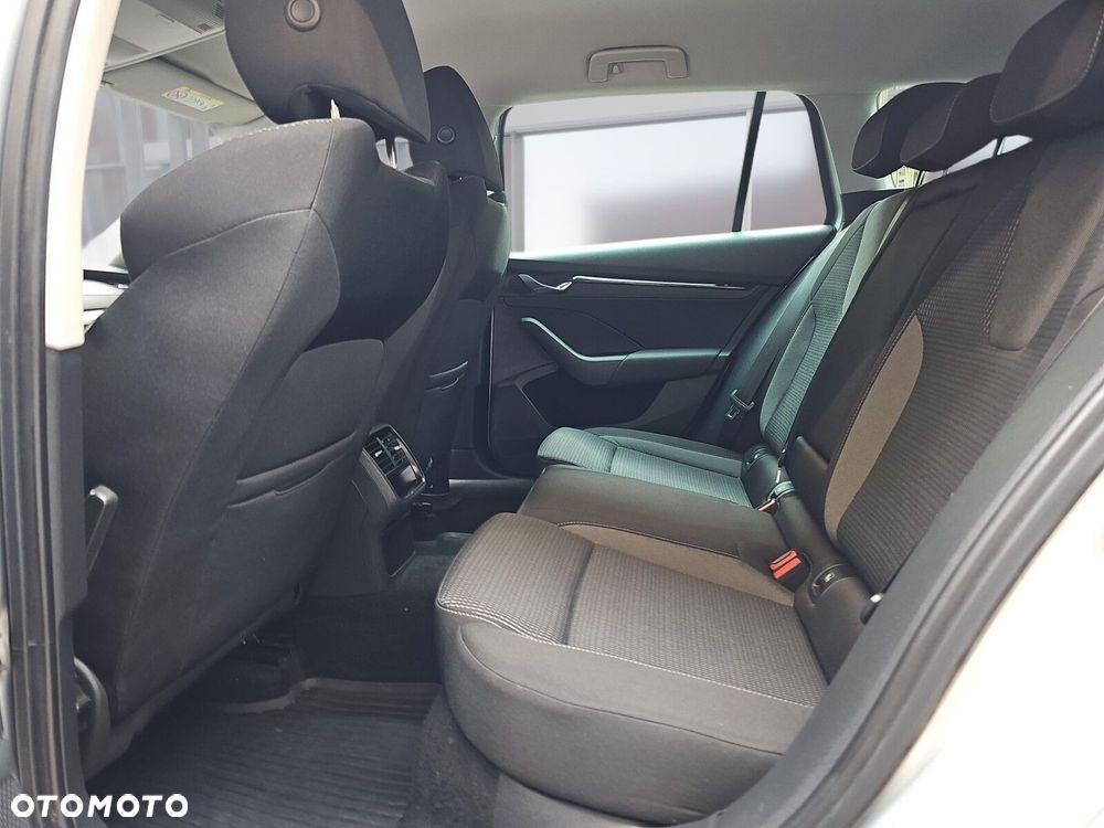 Skoda Octavia 1.5 TSI ACT Ambition - 10