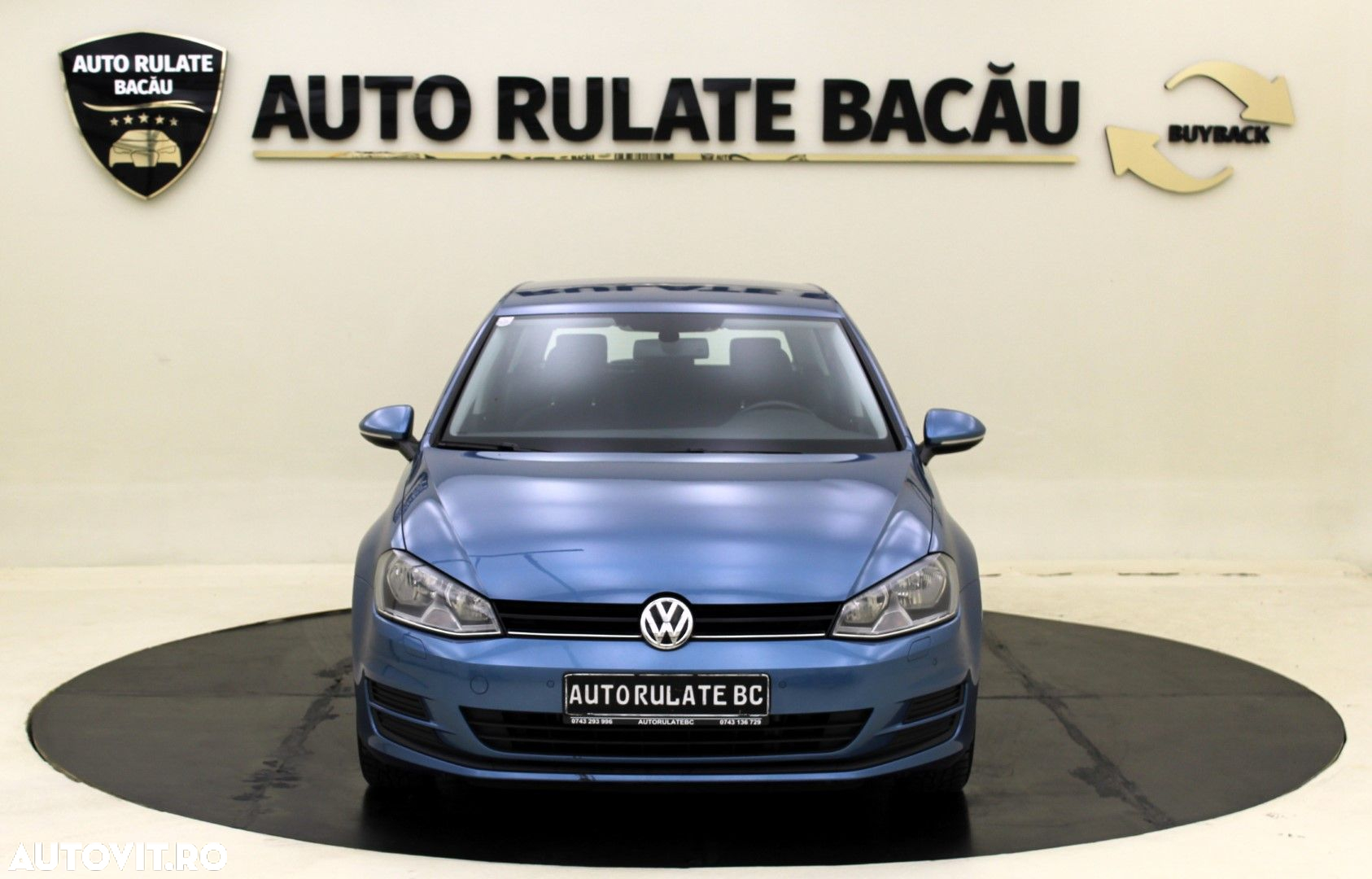 Volkswagen Golf - 10