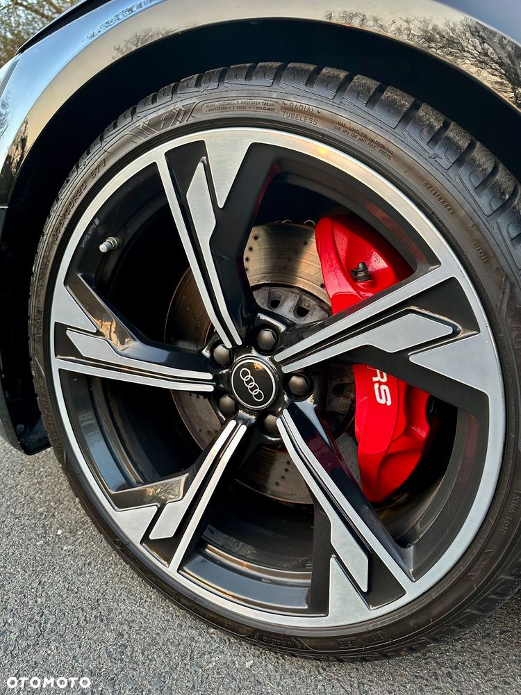 Audi RS4 Limousine - 18