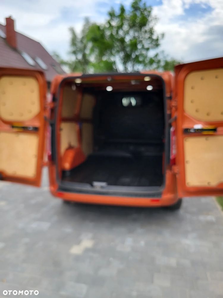 Ford Transit Custom Sport - 32