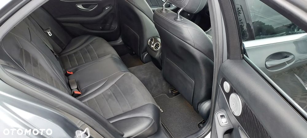 Mercedes-Benz Klasa C 220 d 9G-TRONIC - 38