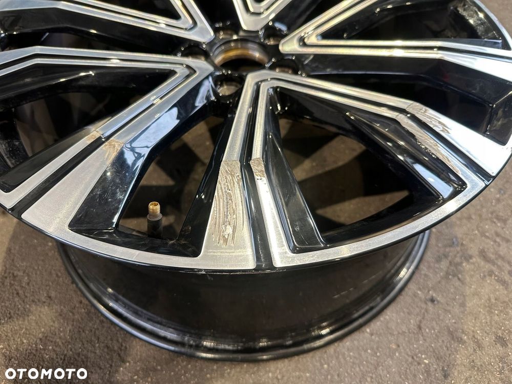 Felga Alu Volvo 21 ET 49,5 8,5j 32271569 1szt - 3