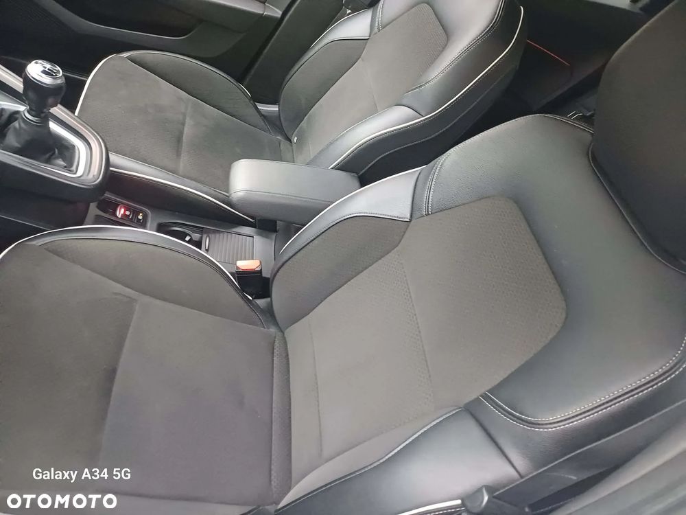 Renault Clio - 18