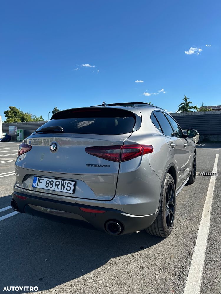 Alfa Romeo Stelvio 2.0 Turbo AWD AT8 Super - 4