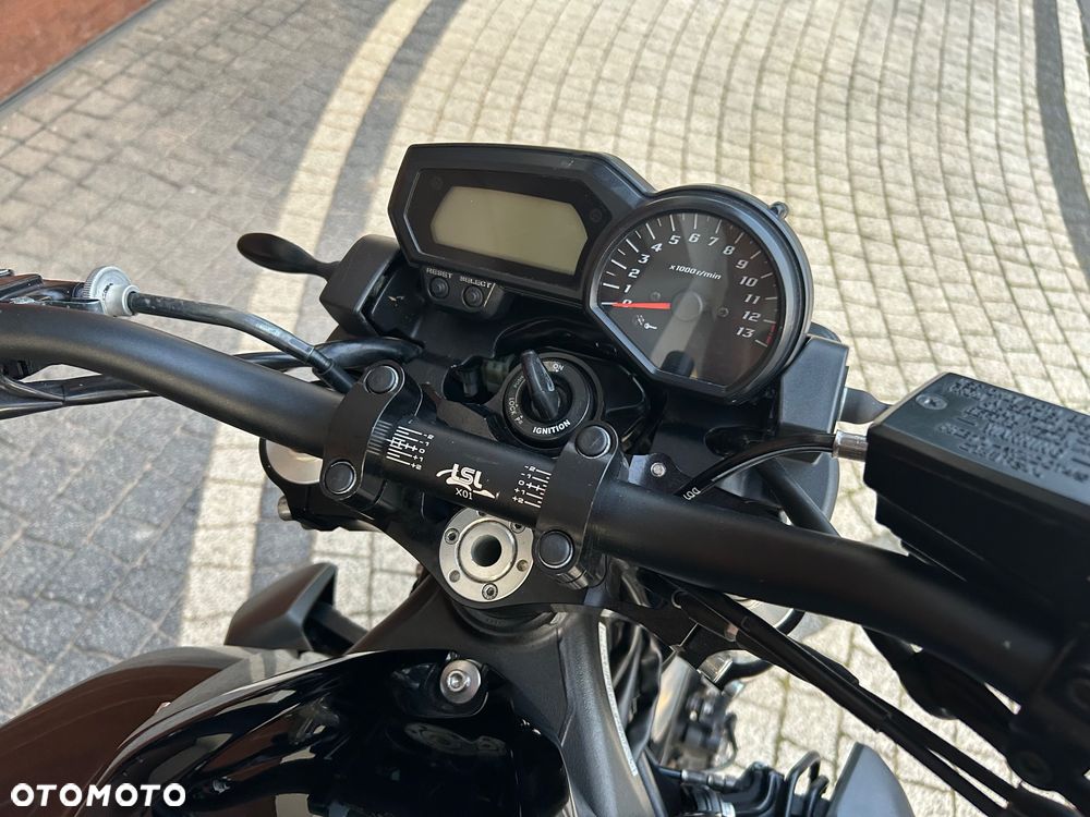 Yamaha FZ - 15