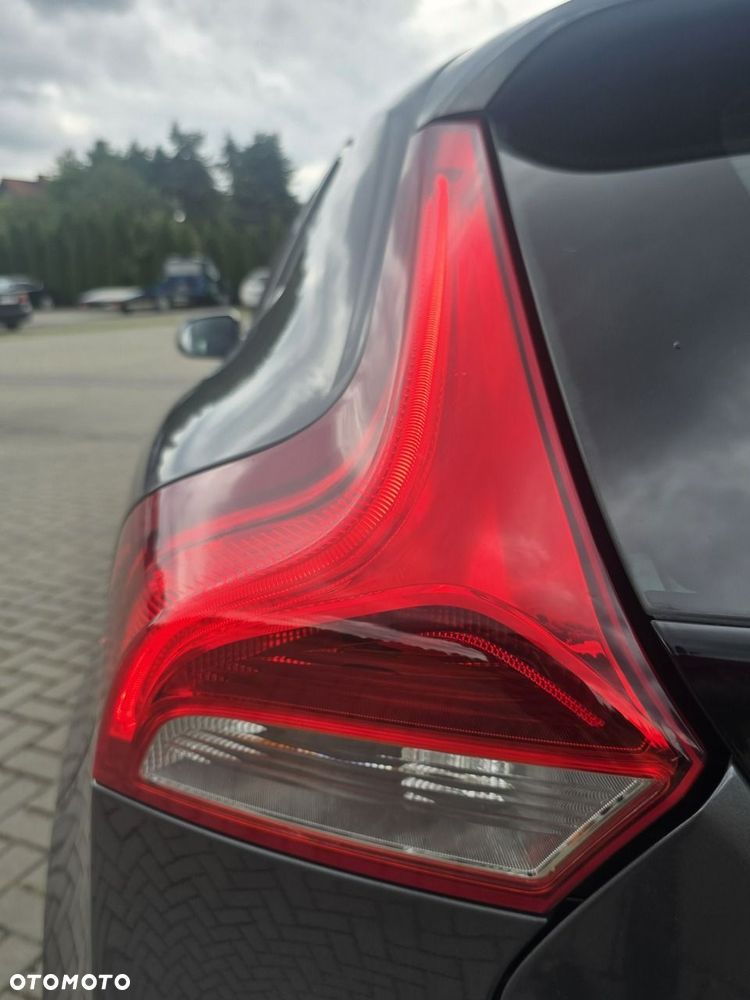 Volvo V40 - 34