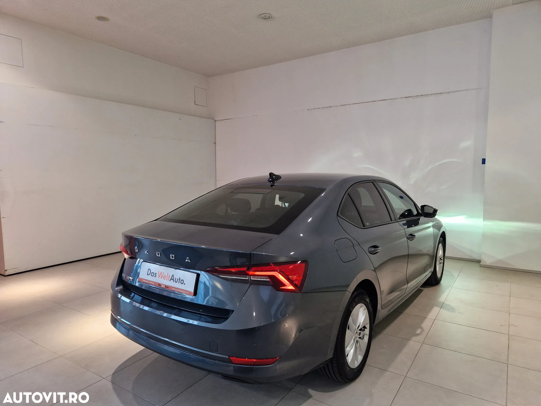 Skoda Octavia 2.0 TDI DSG Ambition - 7