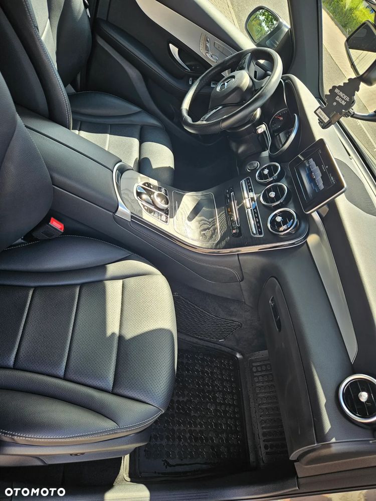 Mercedes-Benz GLC 300 4Matic 9G-TRONIC Exclusive - 8
