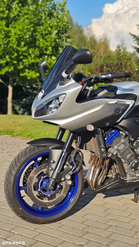 Yamaha FZ8 - 17