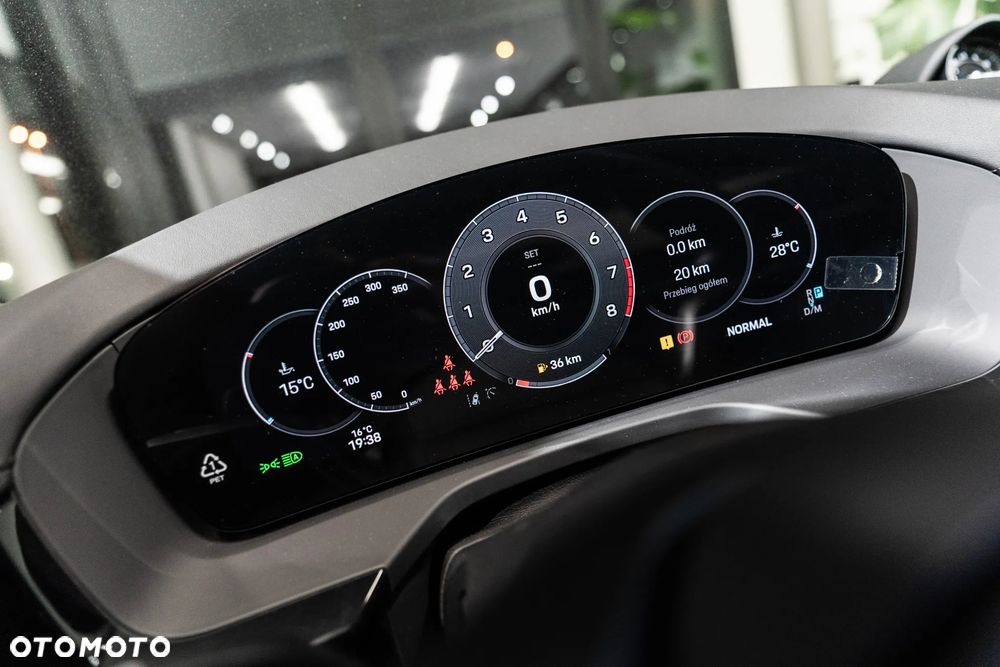 Porsche Panamera - 21