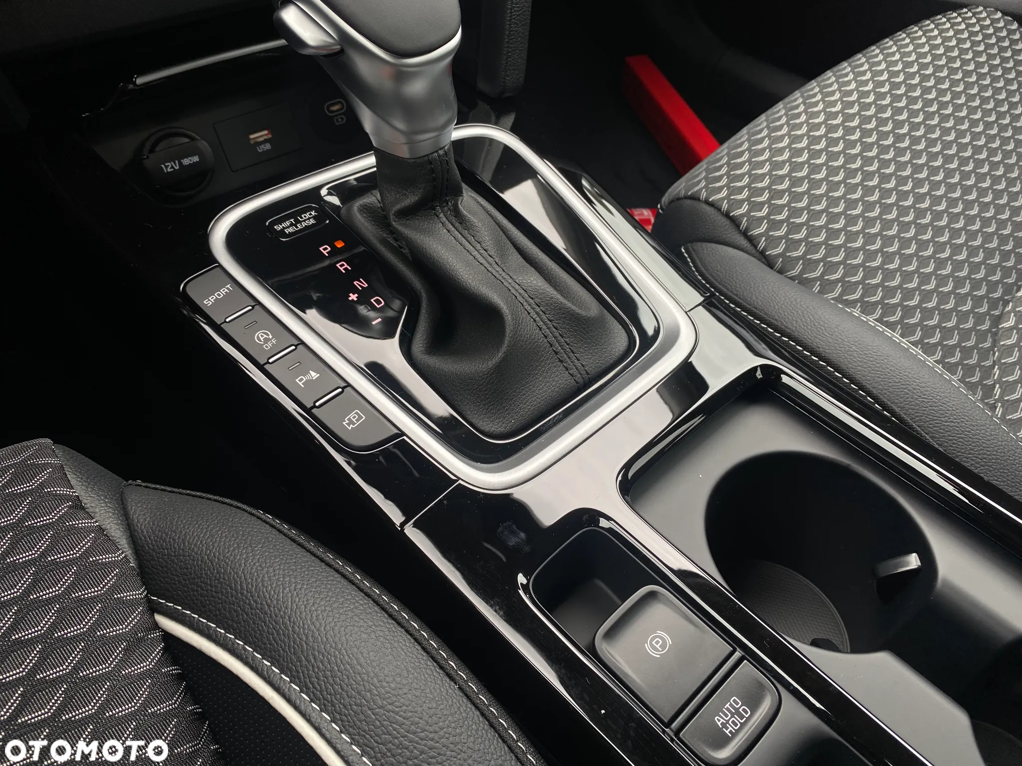 Kia Ceed 1.5 T-GDI Tribute DCT - 17