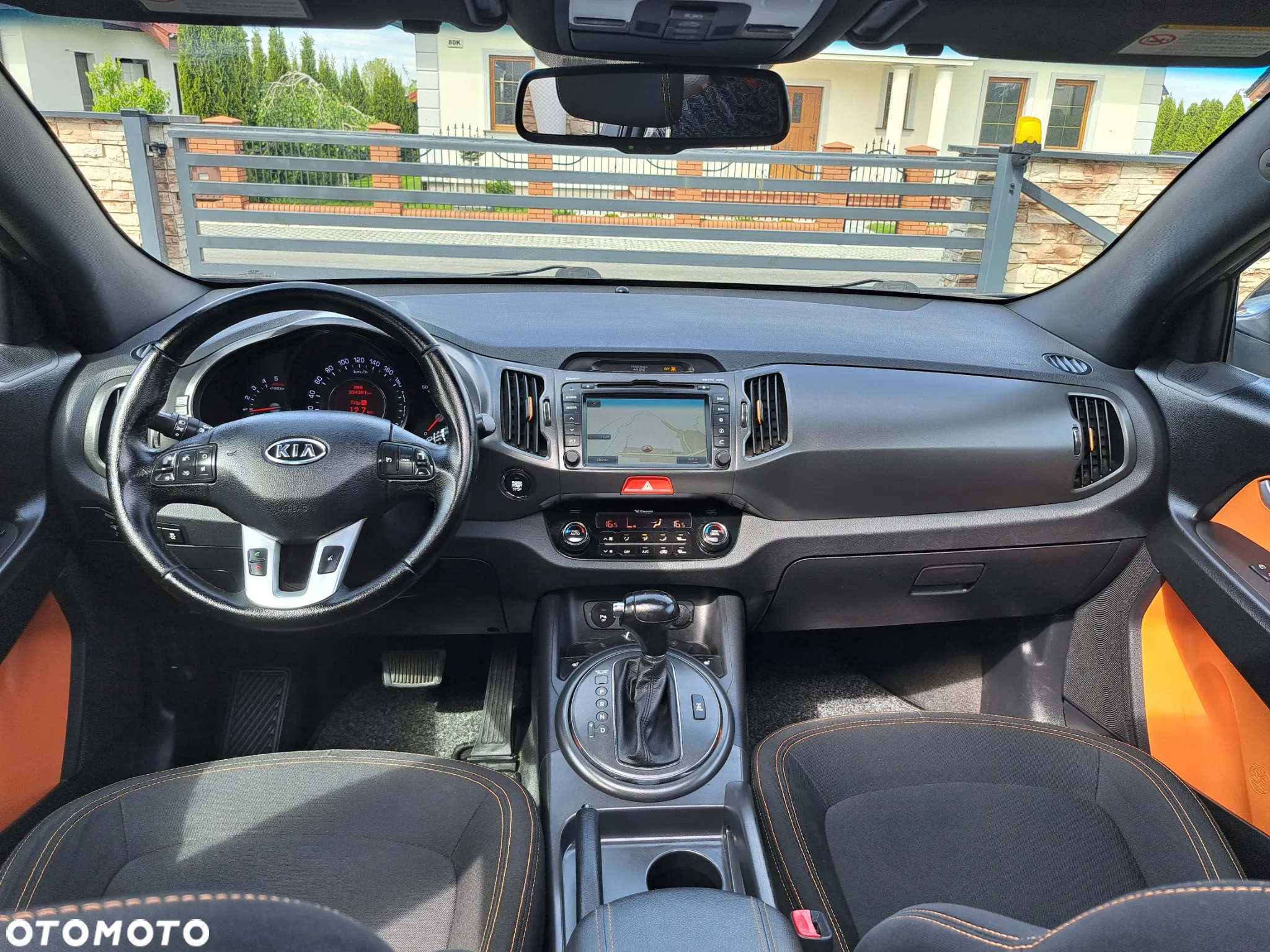 Kia Sportage - 12