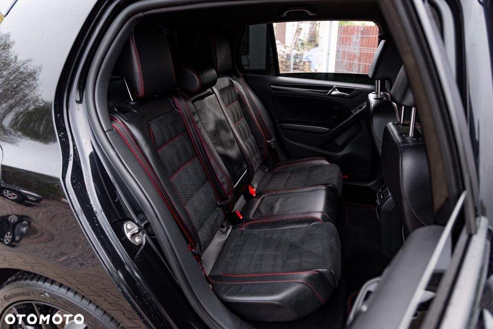 Volkswagen Golf 2.0 GTI Edition 35 - 24