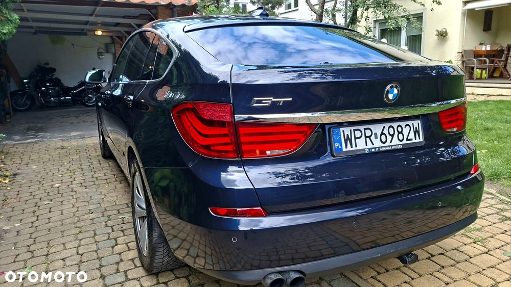 BMW 5GT - 8