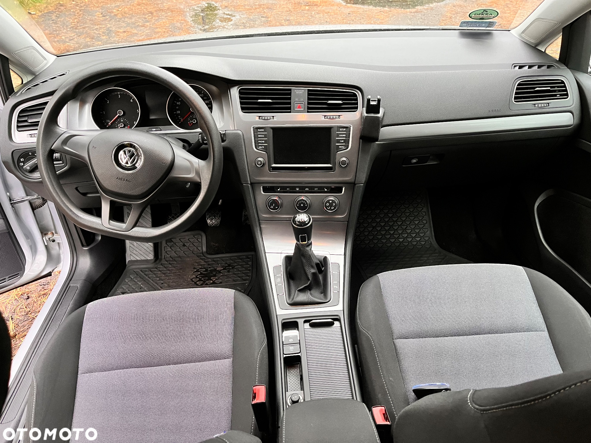 Volkswagen Golf - 8
