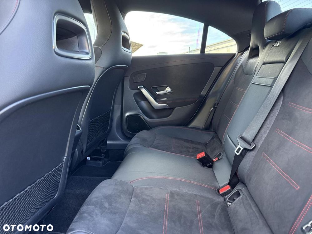 Mercedes-Benz CLA - 14