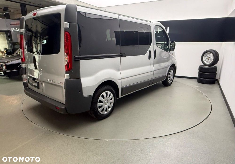 Opel Vivaro - 14