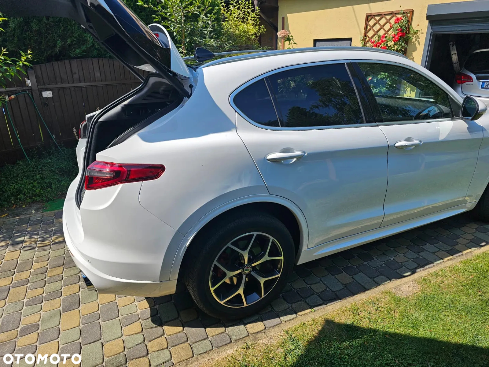 Alfa Romeo Stelvio 2.0 Turbo 16V AT8-Q4 Ti - 9
