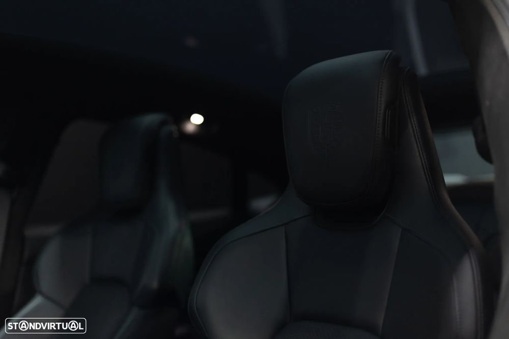 Porsche Taycan Turbo S - 24