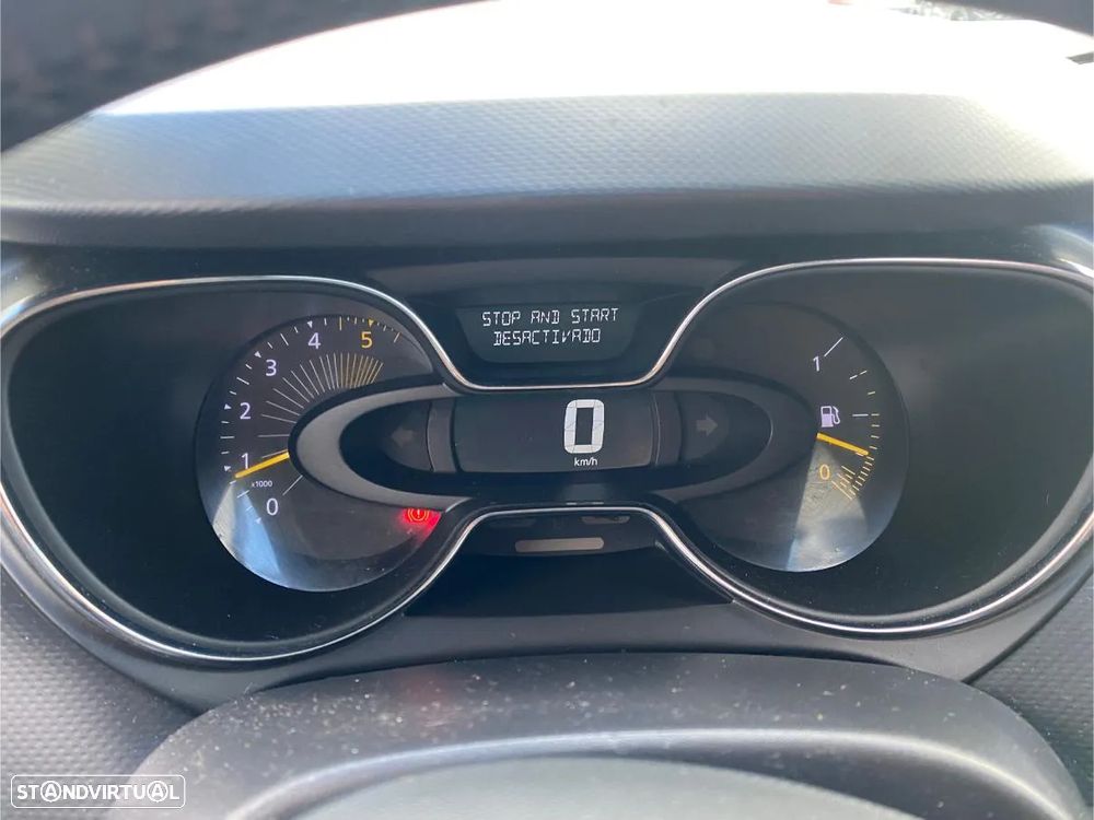 Renault Captur 1.5 dCi - 37